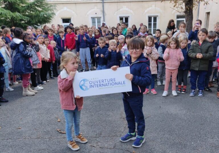 img_label_ouverture_internationale_bloc_rejoignez_le_reseau